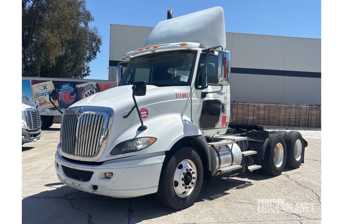INTERNATIONAL Prostar+113 2012