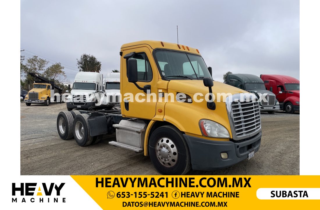 Camión Day Cab 2013 Freightliner Cascadia 113