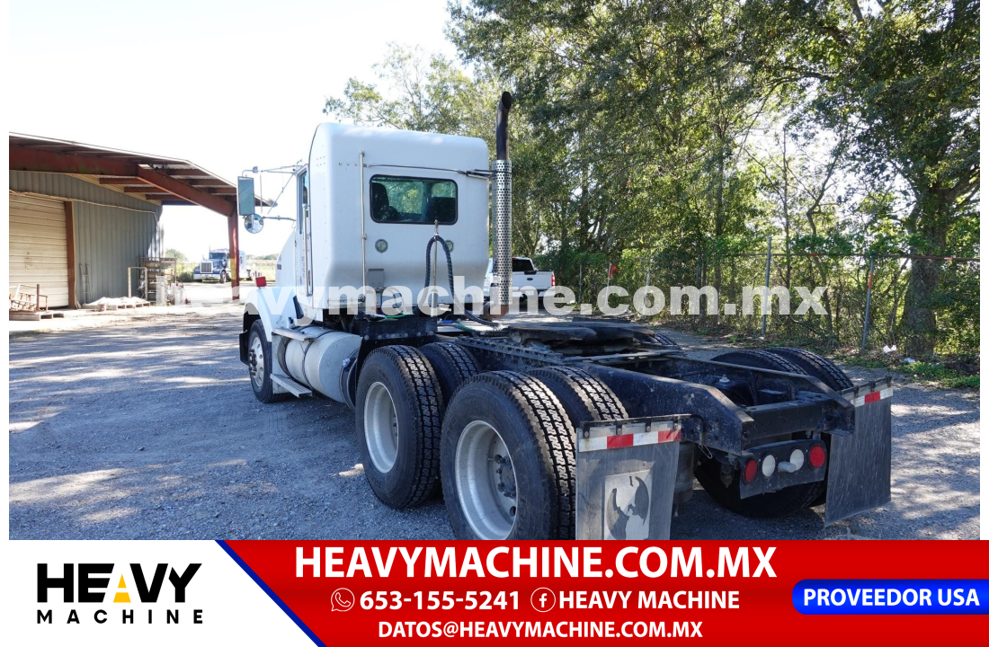 Camión Day Cab 2013 Kenworth T800
