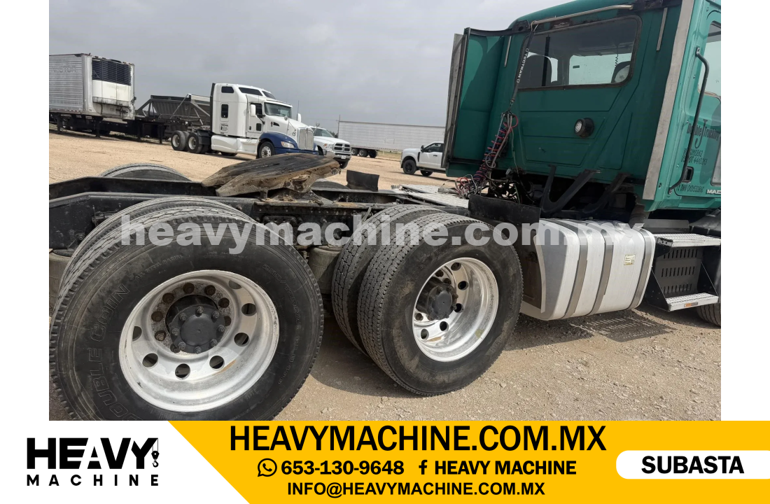 Camión Day Cab 2014 MACK PINNACLE CXU613
