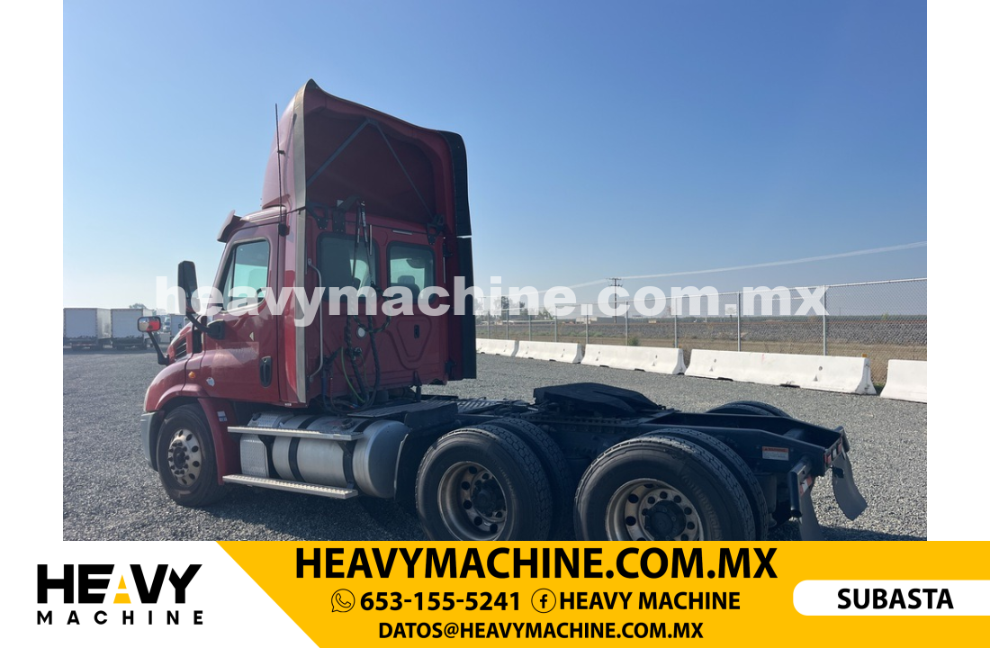 Camión Day Cab 2018 FREIGHTLINER Cascadia 113 6x4