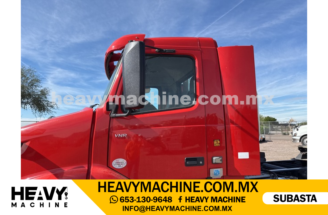 Camión Day Cab 2021 VOLVO VNR