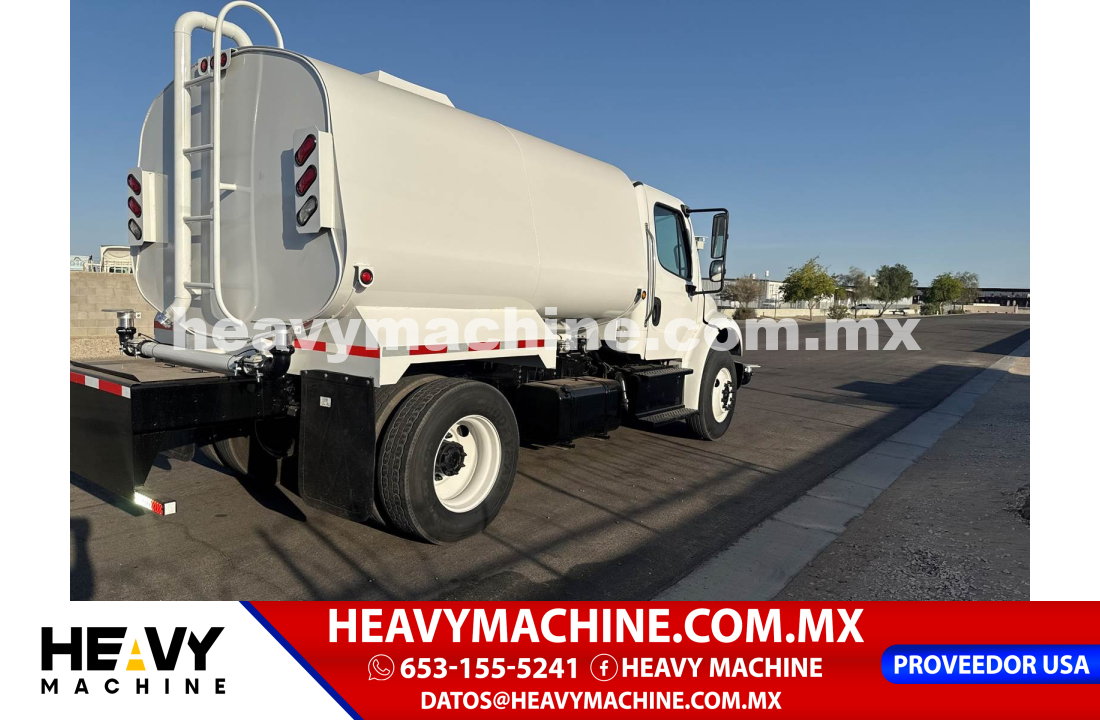 Camión Pipa de agua 2014 Freightliner M2 106