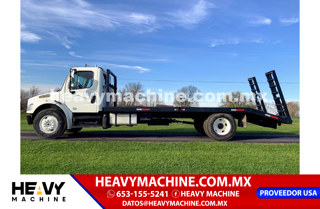 Camión Plataforma 2013 Freightliner M2 106