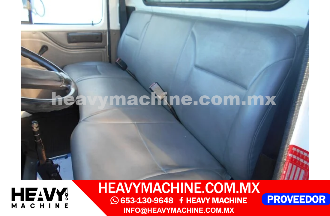 Camión Plataforma 1999 INTERNATIONAL 4700