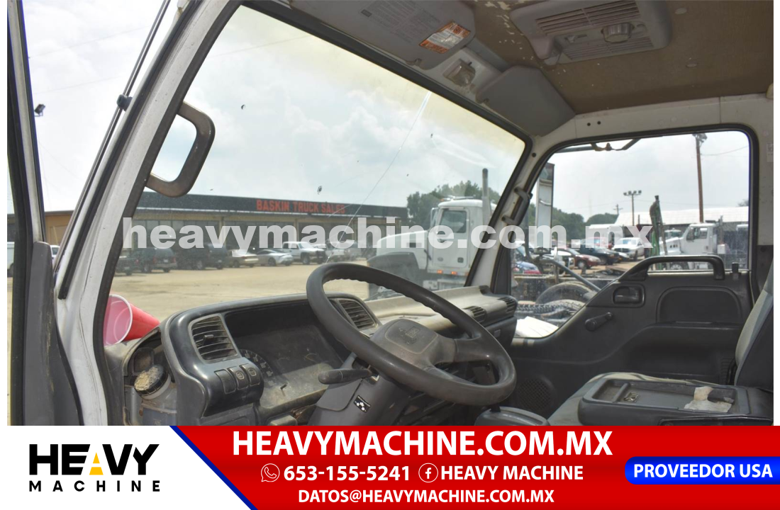 Camión Plataforma 2002 Isuzu NPR