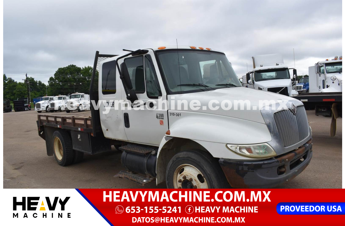 Camión Plataforma 2003 International DURASTAR 4300