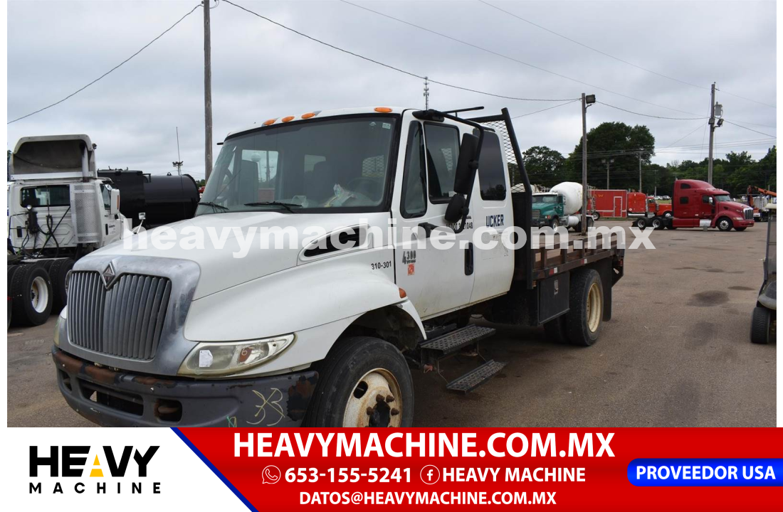 Camión Plataforma 2003 International DURASTAR 4300