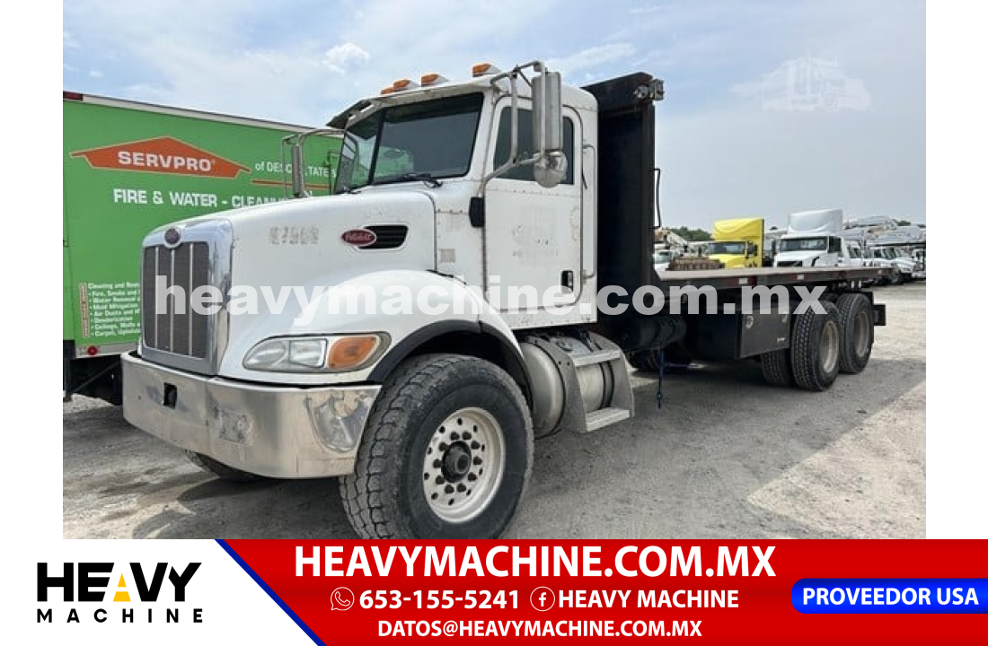 Camión Plataforma 2005 Peterbilt 335