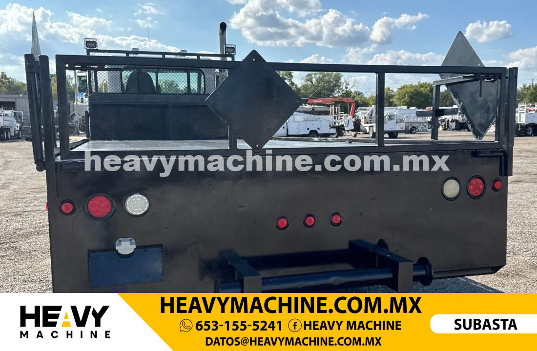 Camión Plataforma 2007 Peterbilt 340 flatbed truck