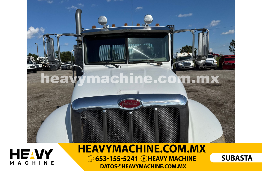 Camión Plataforma 2007 Peterbilt 340 flatbed truck