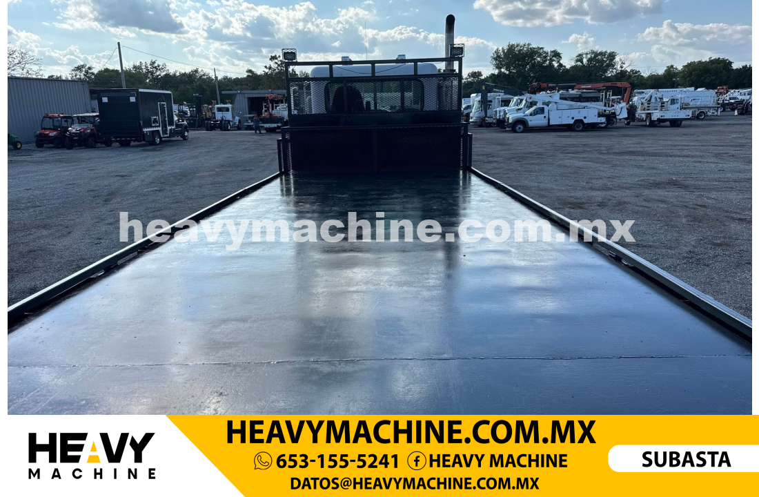 Camión Plataforma 2007 Peterbilt 340 flatbed truck