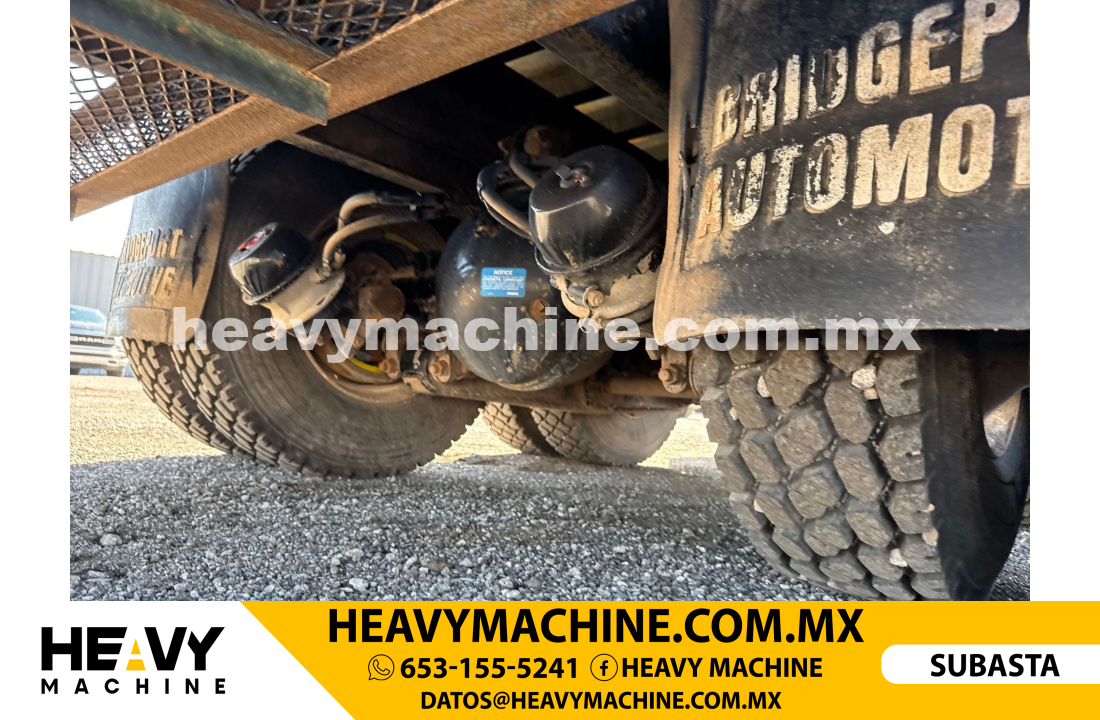 Camión Plataforma 2007 Peterbilt 340 flatbed truck