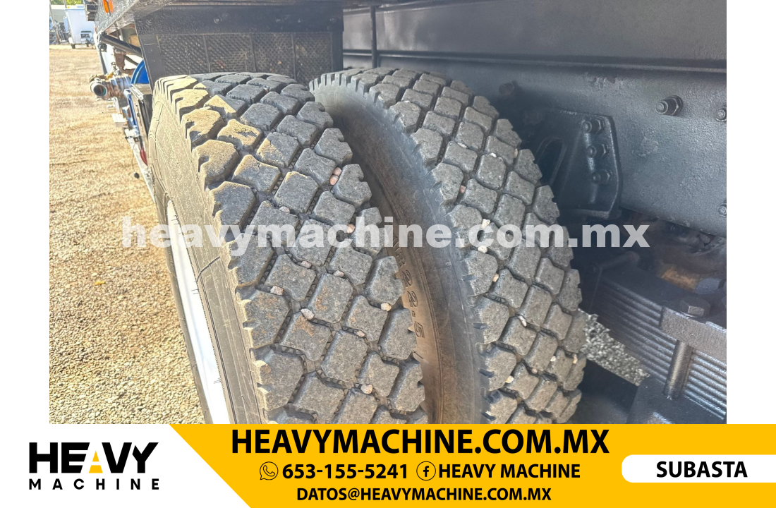 Camión Plataforma 2007 Peterbilt 340 flatbed truck