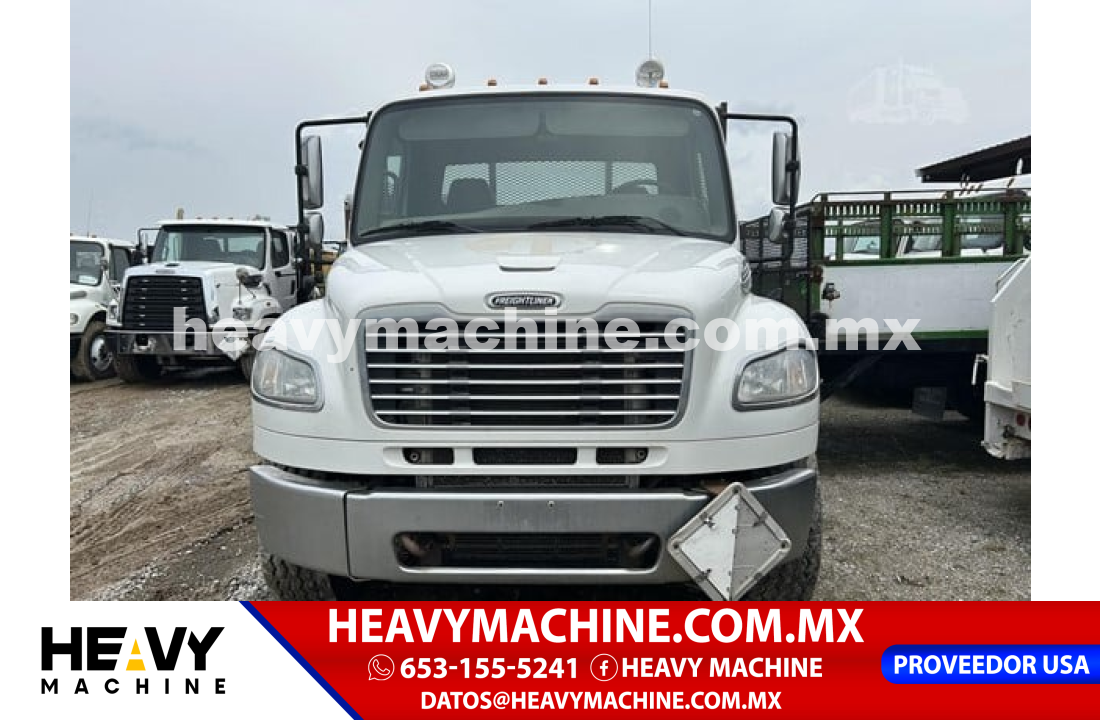 Camión Plataforma 2012 Freightliner BUSINESS CLASS M2 106