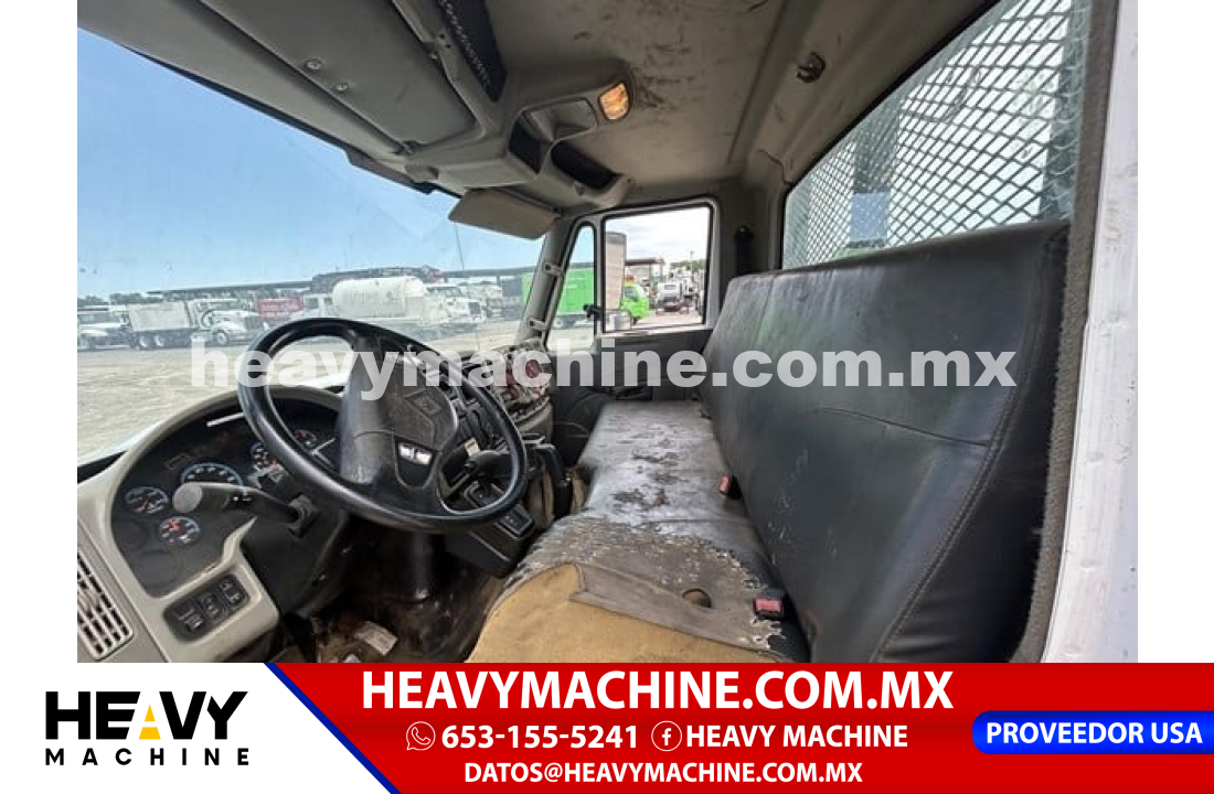 Camión Plataforma 2013 International DURASTAR 4300