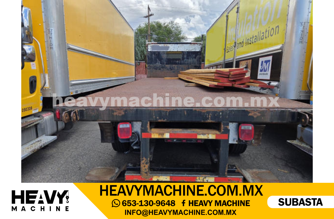 Camión Plataforma 2014 FREIGHTLINER M2106