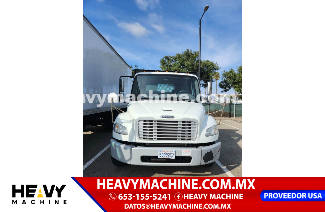 Camión Plataforma 2017 FREIGHTLINER M2 106