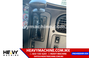 Camión Plataforma 2013 Freightliner M2 106