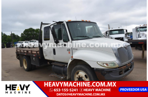 Camión Plataforma 2003 International DURASTAR 4300