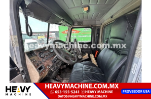 Camión Plataforma 2005 Peterbilt 335