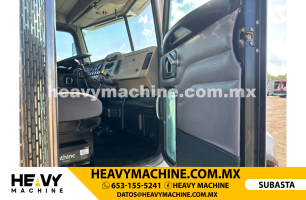 Camión Plataforma 2007 Peterbilt 340 flatbed truck