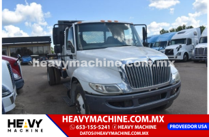 Camión Plataforma 2010 International DURASTAR 4300