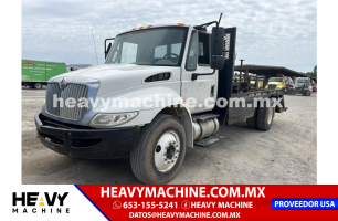 Camión Plataforma 2013 International DURASTAR 4300