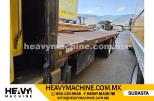 Camión Plataforma 2014 FREIGHTLINER M2106
