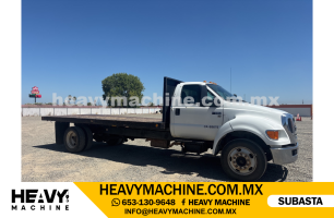 Camión Plataforma 2015 FORD F-650 4x2