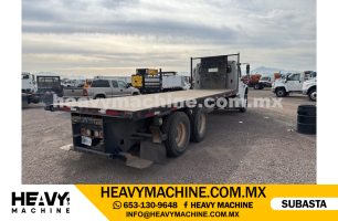 Camión Plataforma 2015 FREIGHTLINER M2 106