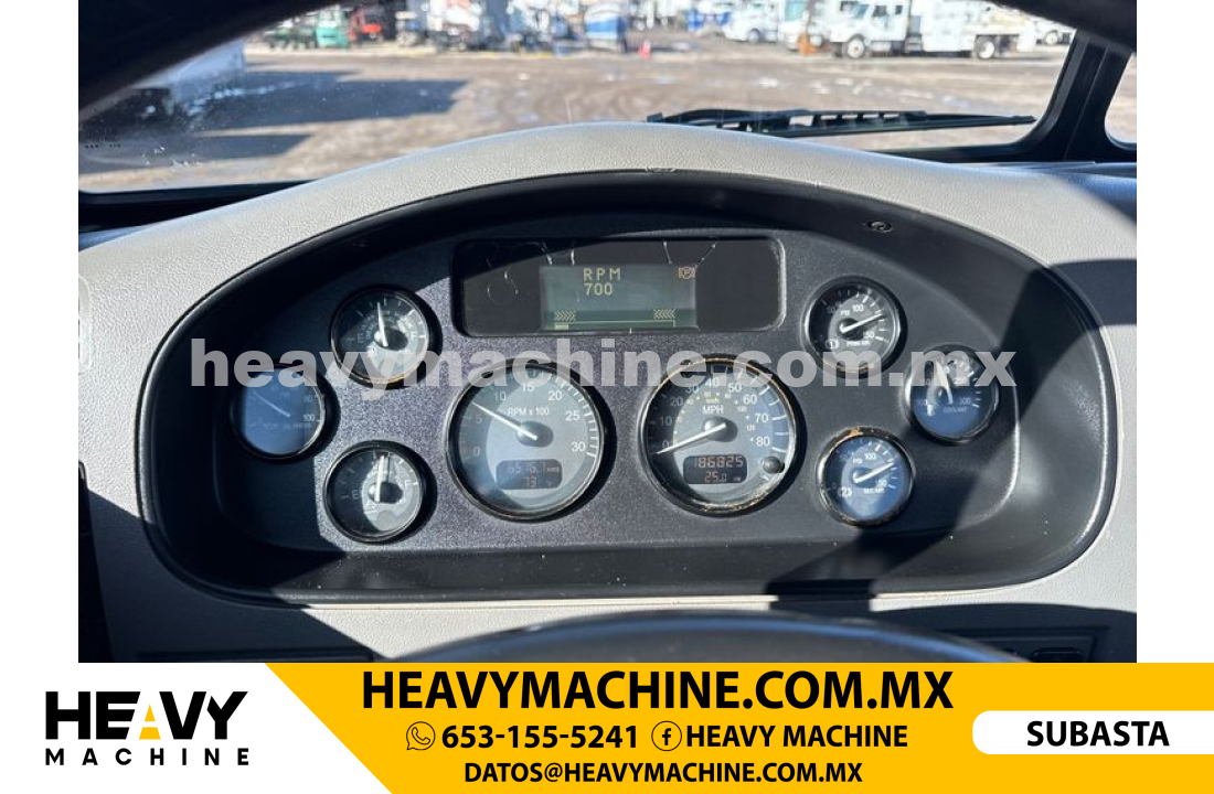 Camión RollBack 2011 PETERBILT 348