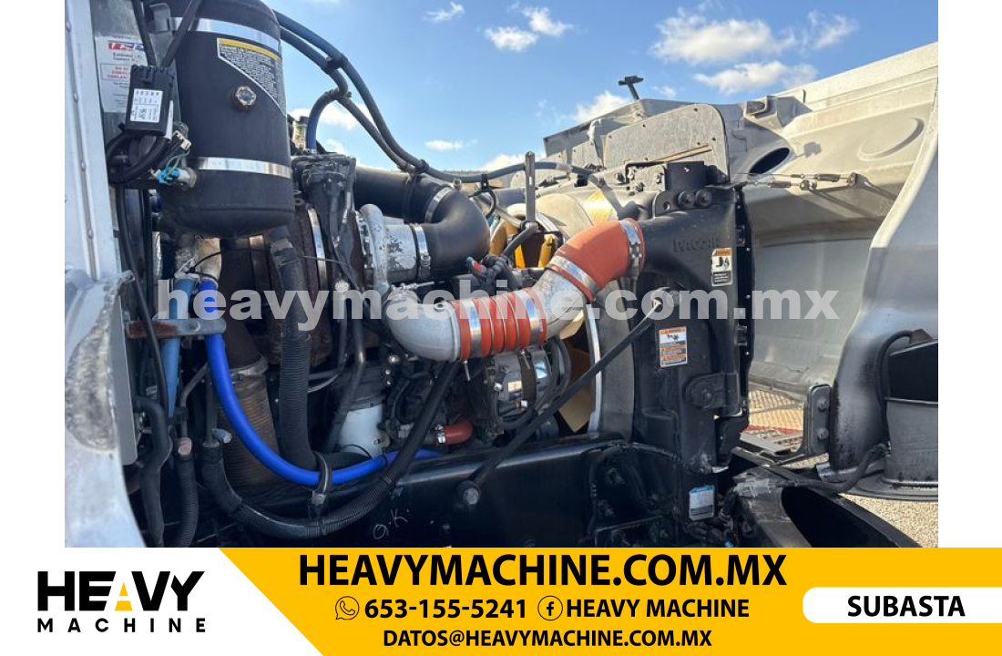 Camión RollBack 2011 PETERBILT 348