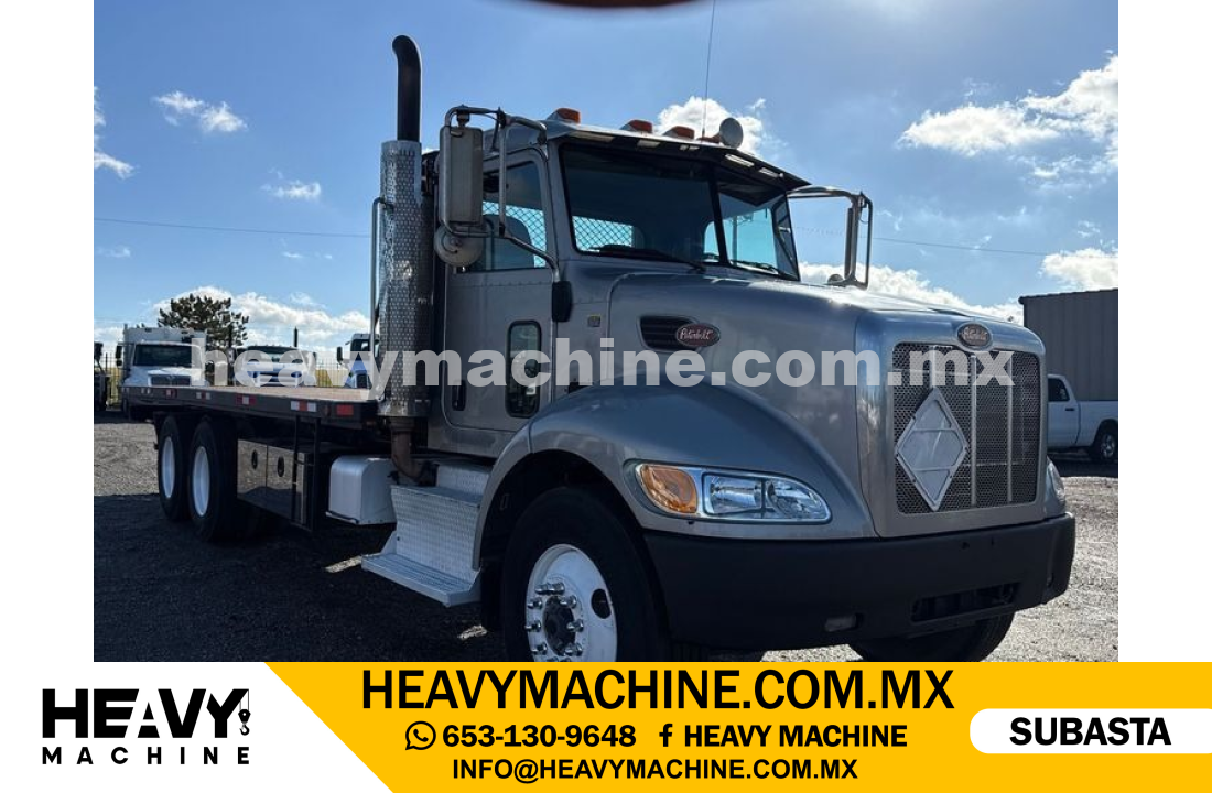 Camión RollBack 2011 PETERBILT 348