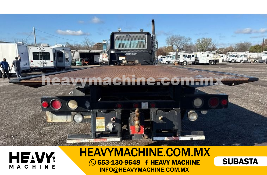 Camión RollBack 2011 PETERBILT 348
