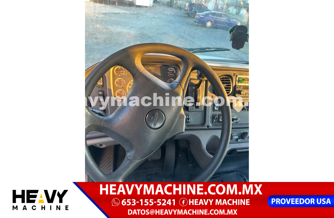 Camión RollBack 2012 Freightliner M2 106