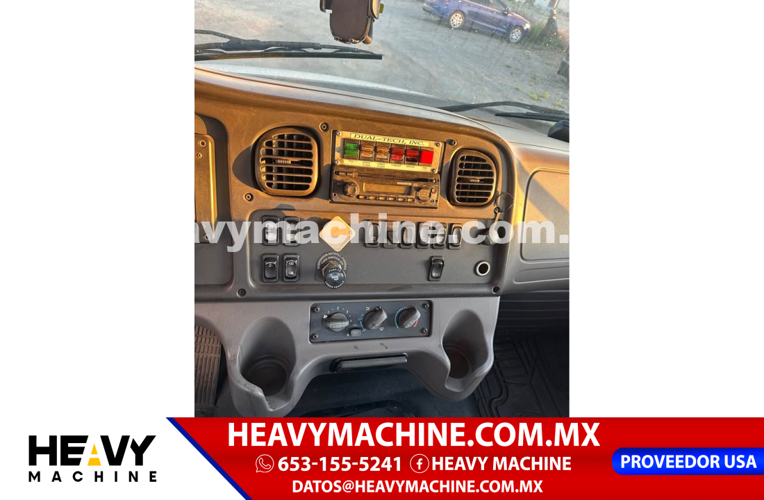 Camión RollBack 2012 Freightliner M2 106