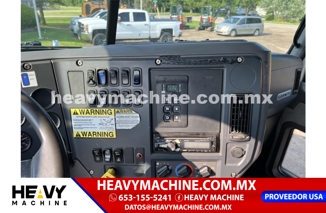 Camión RollBack 2013 mack GRANITE GU533