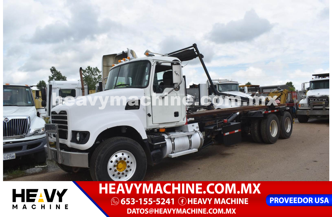 Camión Rolloff 2005 MACK Granite CV713
