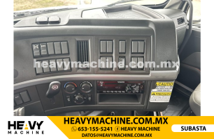 Camión Rolloff 2012 PETERBILT 365