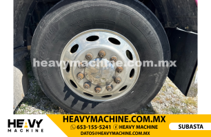 Camión Tracto 2001 PETERBILT 379