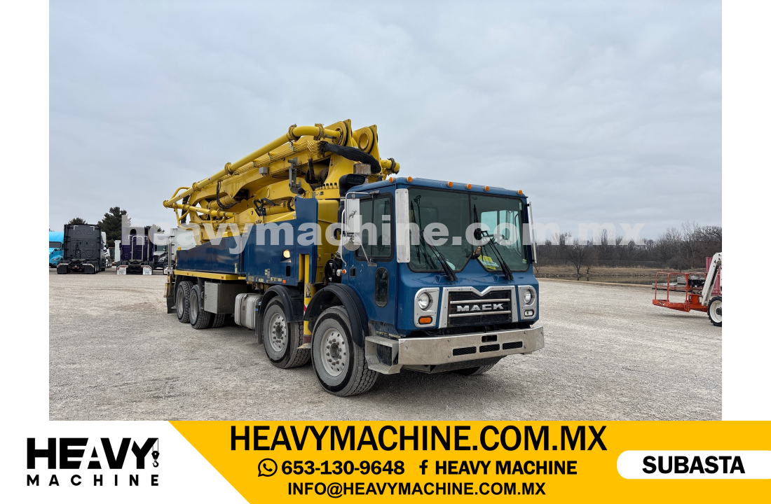 Concreto Bomba de Concreto 2015 MACK MRU613 8x4