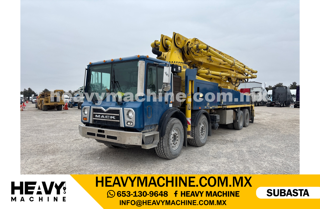 Concreto Bomba de Concreto 2015 MACK MRU613 8x4