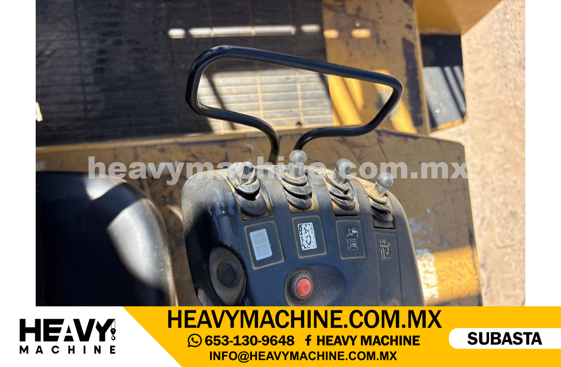 Equipo de elevación Montacargas 2012 CAT DP70E