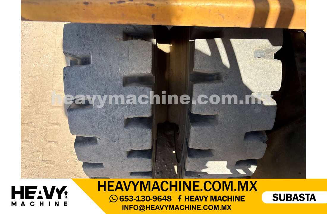 Equipo de elevación Montacargas 2012 CAT DP70E