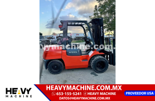 Equipo de elevación Montacargas 2014 Toyota TOYOTA