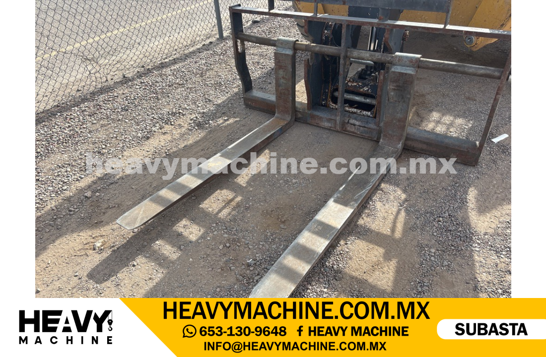 Equipo de elevación Telehandler 2017 CAT TL1255D