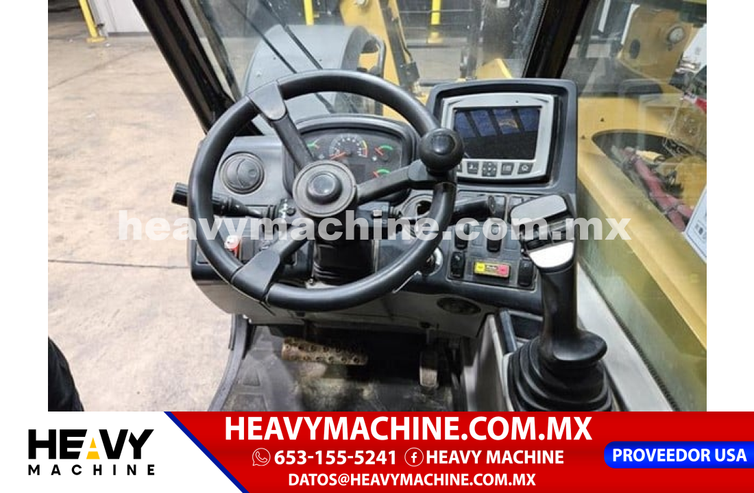 Equipo de elevación Telehandler 2017 Caterpillar TL1255D