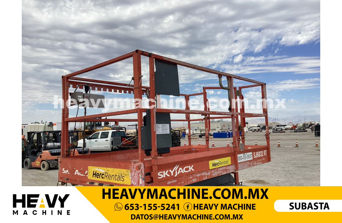 Equipo de elevación Tijera 2015 Sky Jack SJ6832RT