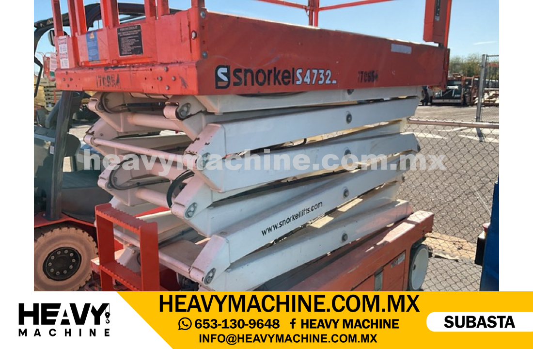 Equipo de elevación Tijera 2016 SNORKEL S4732E